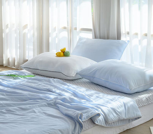 NUSOM Cool Cool Summer Blanket  藍色涼感被 -清爽 藍色寢具臥室情境展示